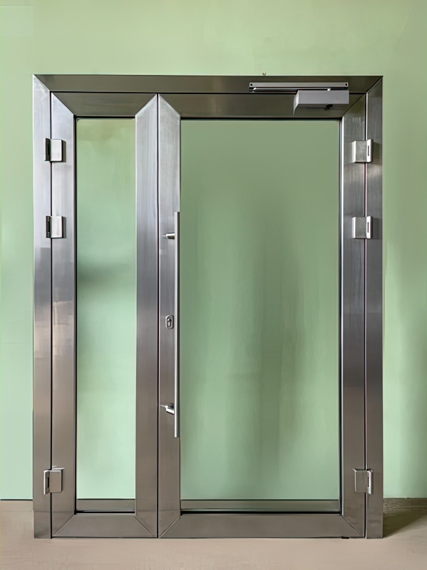 Фото противопожарных дверей eiw60 с максимальным остеклением