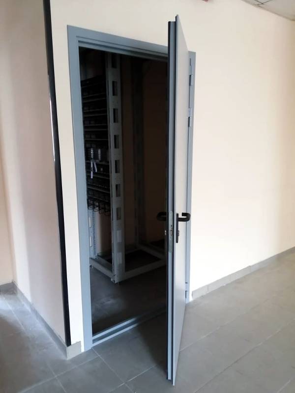 Огнестойкая глухая дверь (Дмитровское шоссе, 110)