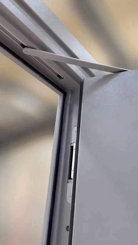 Скрытый доводчик