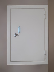 Напольный люк, внешняя сторона